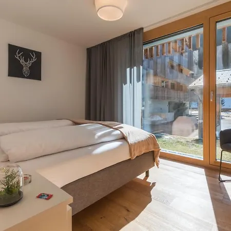 Montela & - 4* Saas-Grund