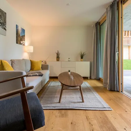 Montela & - Hotel Saas-Grund