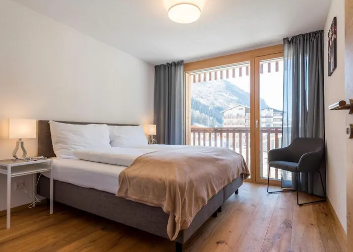 Montela & - Hotel