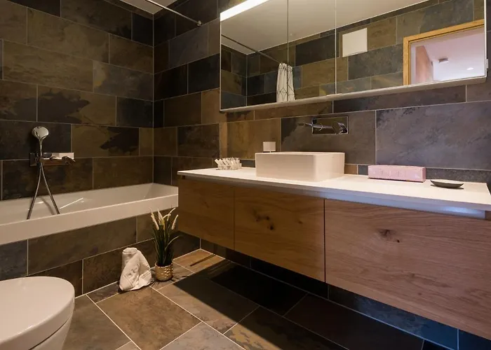 Hotel Montela & -