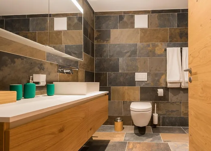 Hotel Montela & -