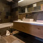 Hotel Montela & -