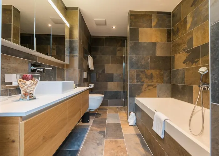 Montela & - Hotel 4*